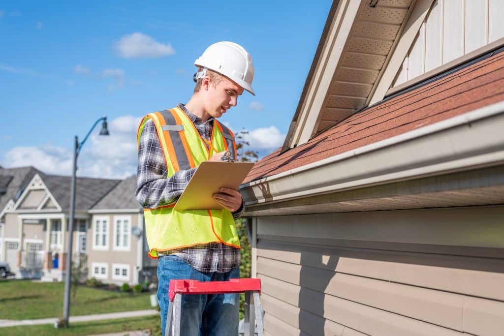 inspection to the roof of a house